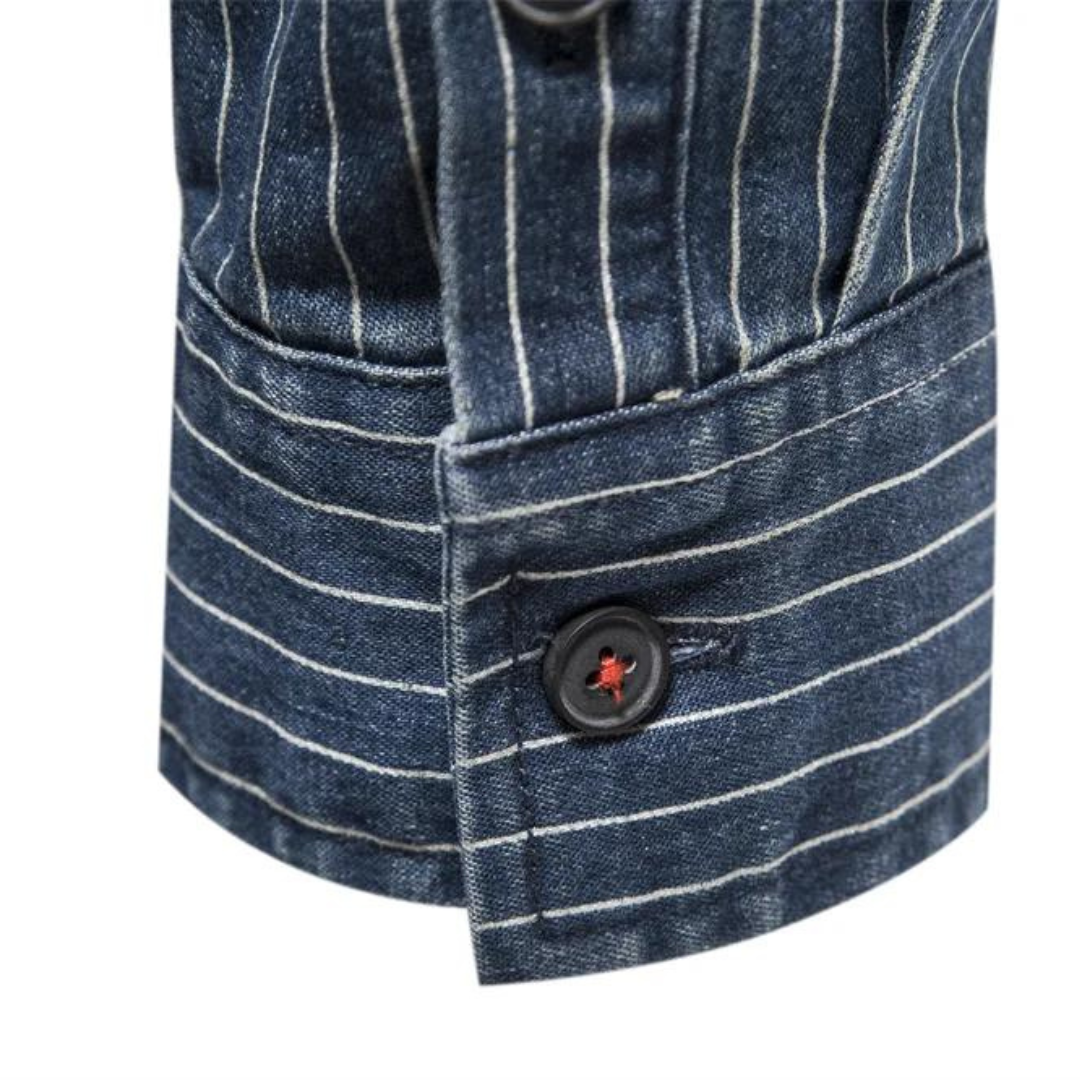 Jeans-Fußgängerhemd