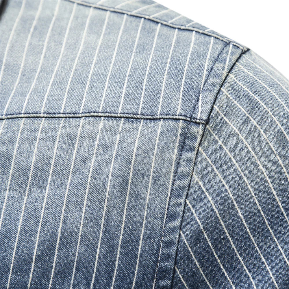Jeans-Fußgängerhemd